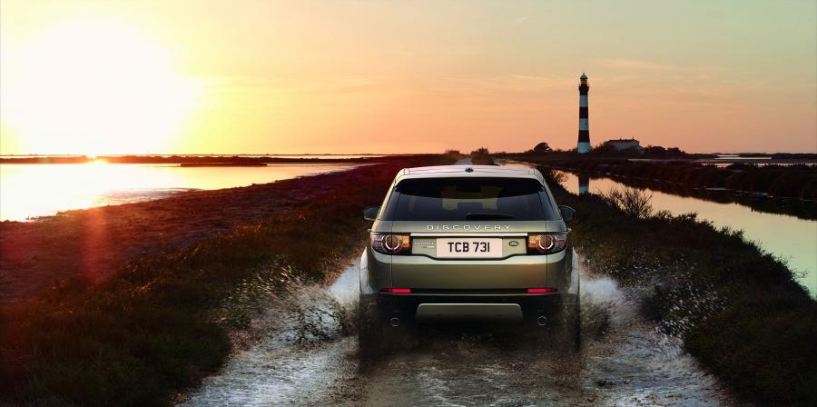  Land Rover Discovery Sport HSE Luxury 2015 года  (фото 14 из 62)